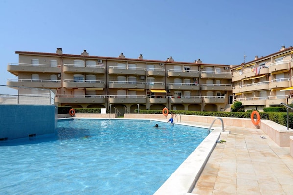 Holiday Home Swimming Pool