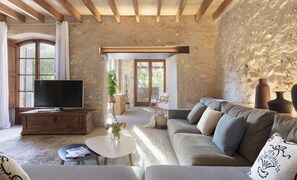 Living room,Garden view
