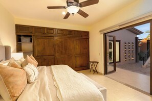 Cozy elegance with a plush king-size mattress
