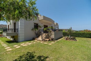 Building Exterior, Garden, Outdoor