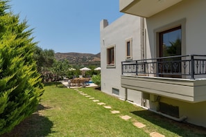 Building Exterior, Garden, Outdoor