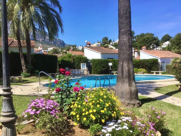 Piscina comunitaria