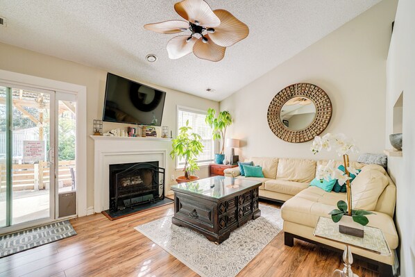 Wilmington Vacation Rental | 3BR | 2BA | 1,900 Sq Ft | 1 Step Required