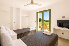 Living Area – Stylish and Minimal Design
Open-concept layout with cozy seating and relaxing ambiance.