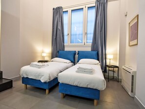 Schlafzimmer, Bett, Bettdecke, Bedding, Bettrahmen, Wohnung, Linens, Kissen, Hotel, Matratze
