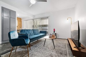 Welcome to our SOCO prime located home