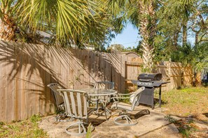 Backyard | Gas Grill | Dining Area | Single-Story Home