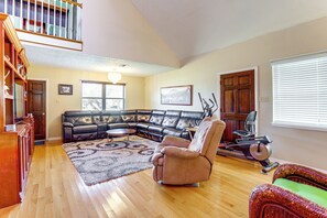 Living Room | 1st Floor | Central A/C & Heating