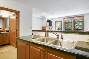 Sink, Sink Faucet, Indoors, Lamp, Kitchen