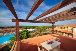 Autumn, Balcony / Terrace / Patio, Spring, Summer