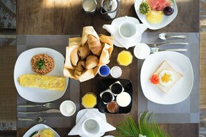 Breakfast meal