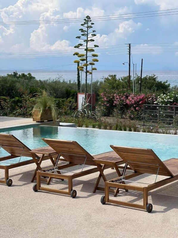Private pool