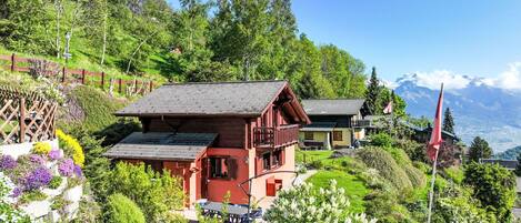 Bergforms, Natürliche Landschaft, Haus, Berg, Hügel, Hochland, Landschaft, Gebirge, Ländliches Gebiet