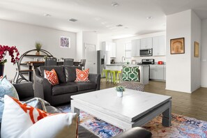 Living Room w/TV streaming
