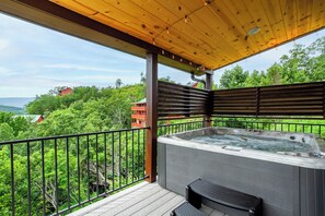 Hot tub!