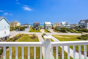 Ocean Views from Top Floor Balcony
