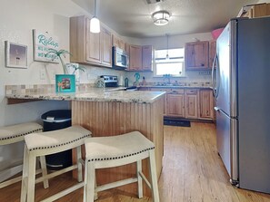Kitchen - Bar Seating