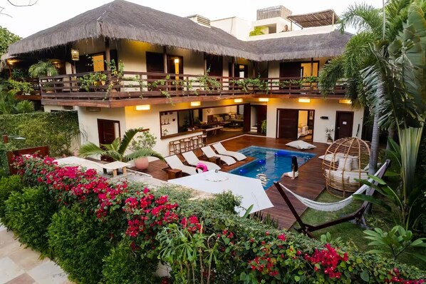 Pool