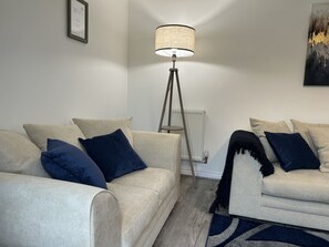 Living Room / Lounge