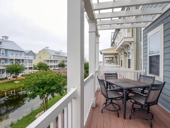 Sunset Island 5 Canal Side Mews East Balcony off Living Room