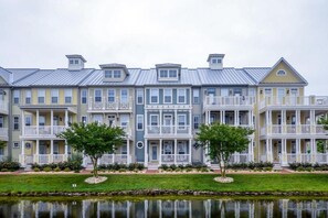 Sunset Island 5 Canal Side Mews East Exterior