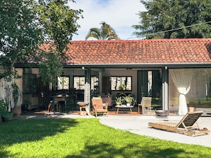 Fachada
Jardim