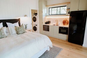 Kitchen (1)
