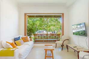 Living Room,Balcony / Terrace