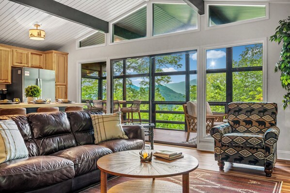 Large windows to enjoy the stunning mountain views. 
