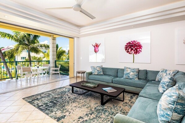 2 Bdrm Pool & Marina View at The Yacht Club  E12 (2)