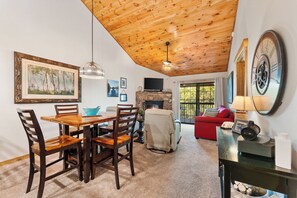 Dining room / Living Room