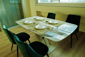 Dinning