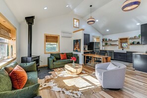 Living Room | 1st Floor | Central A/C & Heating