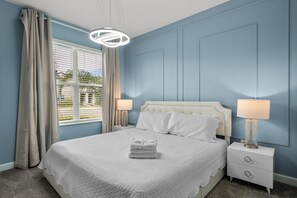queen bedroom