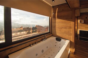 JACUZZI VIEWS (1)