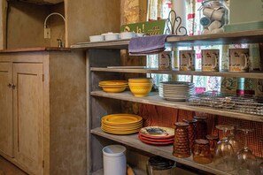 Kitchenette Space