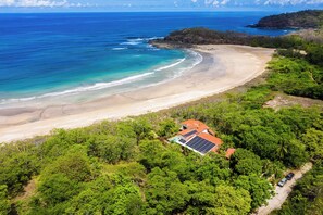 House immersed in a beautiful tropical park