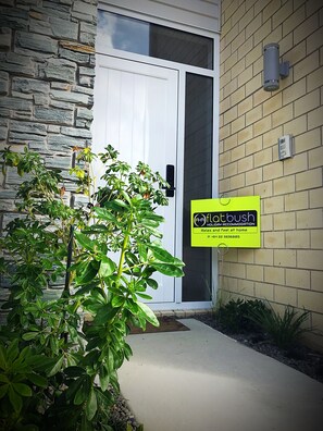 Flatbush Holiday Accommodation (3)