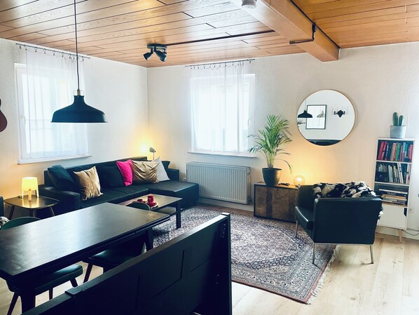 Livingroom with Sofa bed, and diningroom