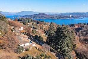 Villa Mirella - Dagnente, Lake Maggiore - NORTHITALY VILLAS Vacation rentals