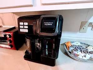 Kitchen - Keurig AND Automatic Drip with Reusable Filter