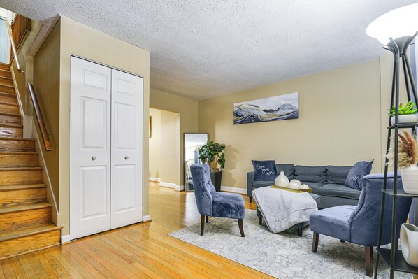 Middle River Vacation Rental | 3BR | 2.5BA | 1,064 Sq Ft | Stairs Required