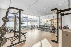 Communal Gym available 24/hr