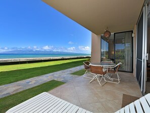 Lanai with path to pool