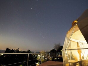 ・[Dome Tent] You can see a beautiful starry sky on a clear day. Enjoy a luxurious time.
