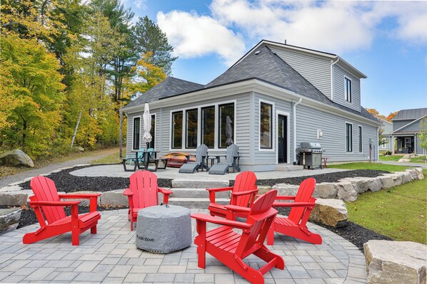 Channel BBQ Area-Outside Patio