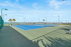 40-1832 W Beach Blvd 305A 41