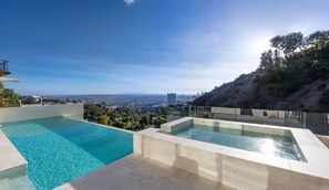 Infinity Pool with Jacuzzi