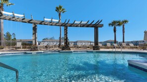 Hathaway Townhomes Grounds & Amenities