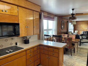 Kitchen & Dining (2)